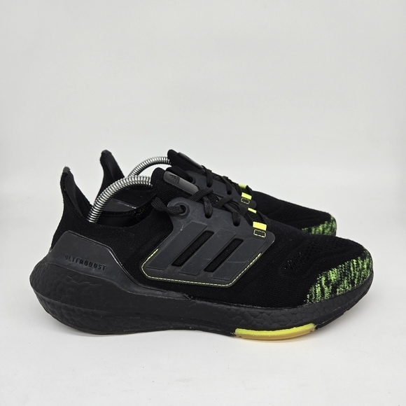 adidas UltraBoost 22 \'Black Solar Yellow\' Men\'s Running Shoes Size 7 main image 6